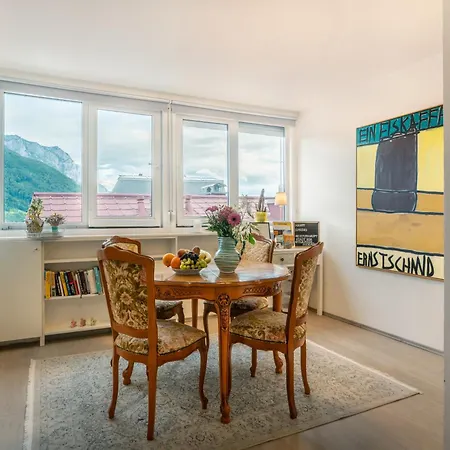 Rooftop Apartment, Exclusive And Mountain View Daire *