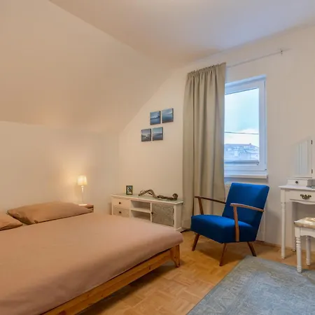 Rooftop Apartment, Exclusive And Mountain View Apartman Gmunden